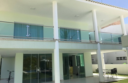 Centro House | Top-Rated House Guarajuba with Pool and Ocean Views