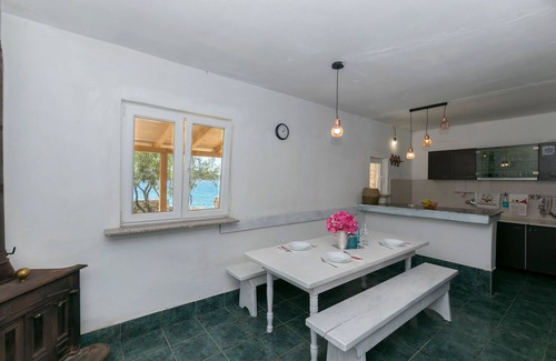 Tkon House | Pet-Friendly House Hacienda Stoerman with Ocean Views