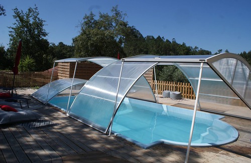 Ourem Cottage | Peaceful House with Pool and Ocean Views for a Relaxing Stay