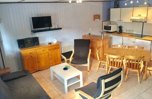 Portiragnes-Plage House | Dreamy Retreat in Gated Estate Near the Beach with Spa