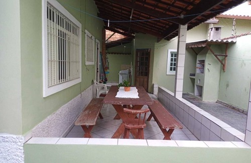 Itanhaem House | Elegant House in Belas Artes with Oceanfront Suites