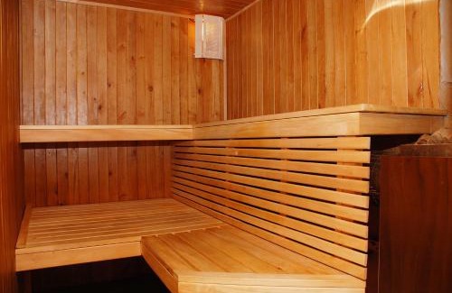 Obolons'kyi District House | Top-Rated House on Bohatyrska Street with Pool & Hot Tub