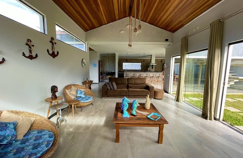 Praia Rasa House | Beachfront House in Búzios with 6 Suites and Private Pool