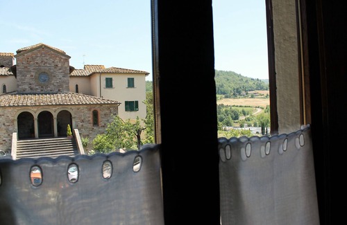 Dudda Apartment | Discover La Casina di Simone in Chianti with Breakfast