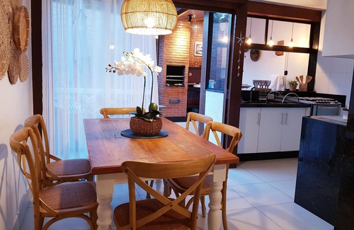 Joao Fernandes House | Exceptional 2BR House with Ocean View in João Fernandes