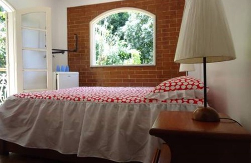 Conceicao de Jacarei House | Pet-Friendly Beach House in Serene Condominium Retreat