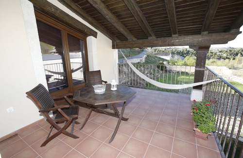 Fompedraza House | Pet-Friendly Getaway in Fompedraza for Up to 8 Guests