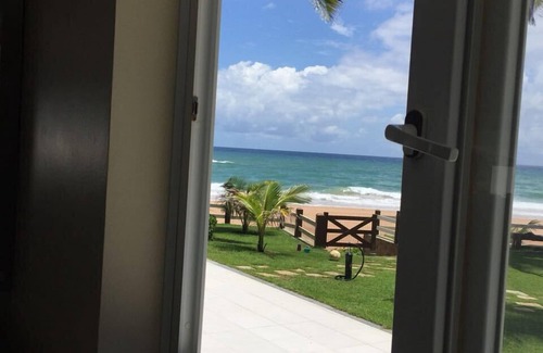 Catu de Abrantes House | Oceanfront Haven with Pool and Kitchen Amenities