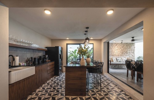 Barrio de Santiago House | House in gastronomic corridor of the historical center
