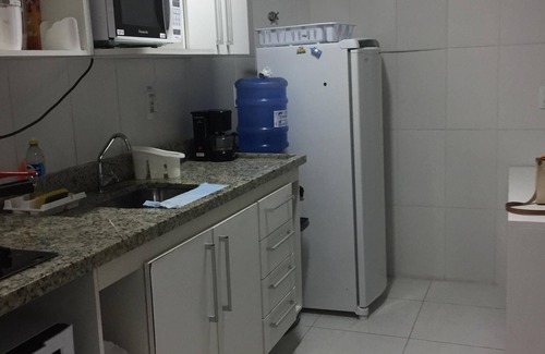 Pereque-Mirim House | Inviting Home with Pool, Barbecue & Wi-Fi in Gated Community