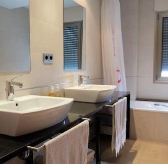 Bordils Apartment | Family-Friendly House in Girona - Explore Empordà's Beauty