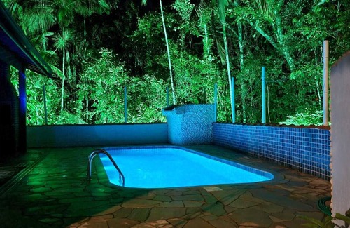 Guaratuba House | Inviting House in Guaratuba with Pool & BBQ Area, Rated 9.8
