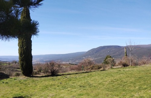 Viens House | Pet-Friendly House in Luberon with Top Guest Rating