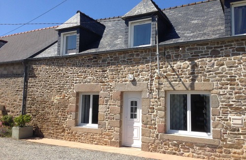 Saint-Broladre House | Beautiful House in Mont Saint Michel Bay for Up to 6 Guests
