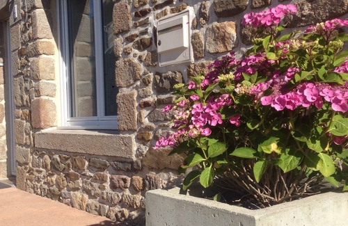 Saint-Broladre House | Beautiful House in Mont Saint Michel Bay for Up to 6 Guests