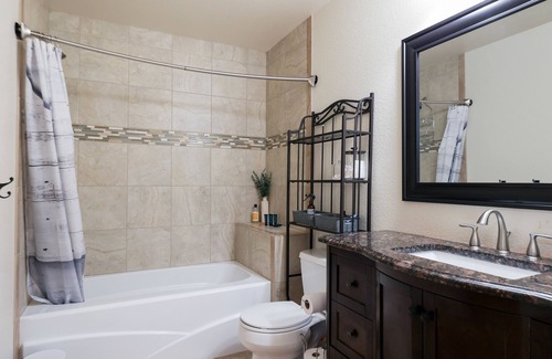 Colorado Springs House | Experience a Cozy House in Peyton with Theater & Mountain Views
