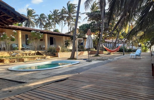Coqueiro House | Seaside House in Praia do Coqueiro with Pool & Kitchen