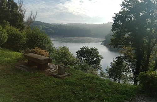 Brion Cottage | Peaceful Retreat with Spa and Child-Friendly Amenities