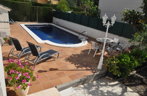 El Roc de Sant Gaieta House | Inviting House in Roda de Berà with Private Pool & Tennis