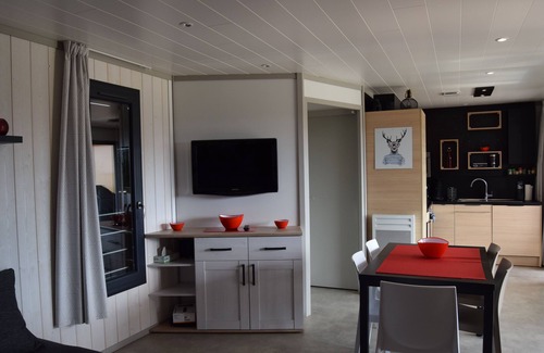 Pomerols Cottage | Idyllic Home in Secure Estate by Étang de Thau