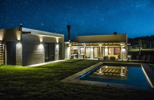San Vicente House | Relaxing Retreat in Semiprivate Neighborhood Near Del Mar