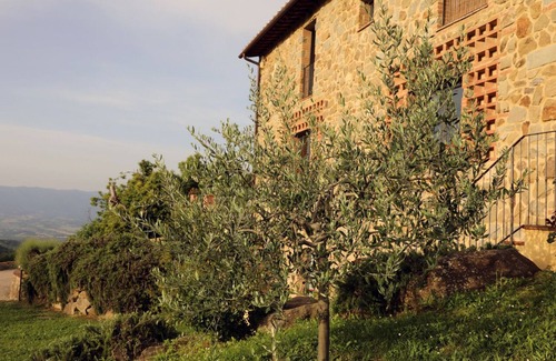 Borgo San Lorenzo Apartment | Discover The Chestnuts of the Doctors - Family-Friendly Stay