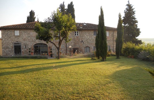Barberino di Mugello House | Idyllic Tuscan Countryside Retreat with Pool & Lake Views