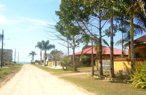 Itapoa House | Oceanfront Retreat in Itapema do Norte - Guest Rated 8/10