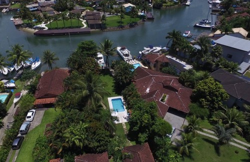 Angra dos Reis House | Top-Rated House in the Channel with Oceanfront Amenities
