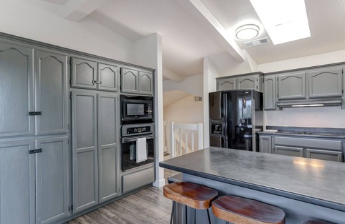 Redding House | House In The Clouds | Private Pool, Game Room & Hot Tub