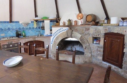 Dorgali Apartment | Tranquil Countryside Retreat with Child-Friendly Amenities