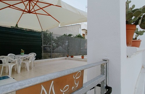 Crispiano House | Serene Retreat in Apulia: Pet Friendly near Sea and Hills