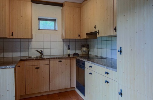 Wassen Ski Chalet | Idyllic House Surrounded by the Swiss Alps with Breakfast & More