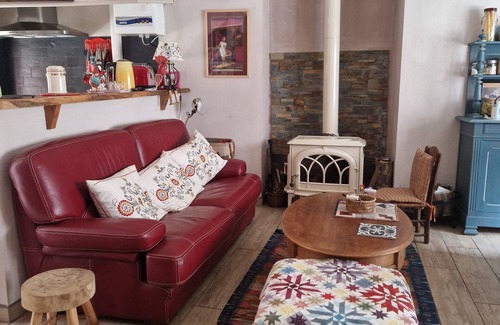Ustou House | Mountain Retreat in Ariège: Spa & Family-Friendly Stay