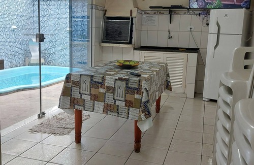 Umuarama House | Relaxing Retreat in Ubatuba with Pool and Barbecue Area