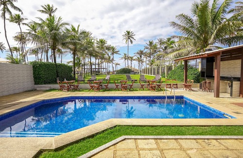 Vilas do Atlantico House | Seafront Suites in Vilas do Atlântico with Pool & Wi-Fi