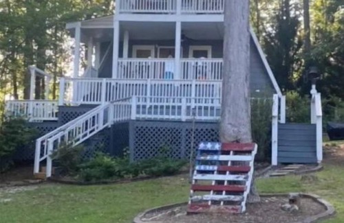 Lineville House | Family-Friendly Retreat Near the Biggest Fireworks Show