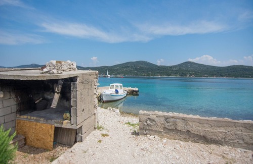 Pasman House | Discover House Jere with Ocean Views on Zizanj Island