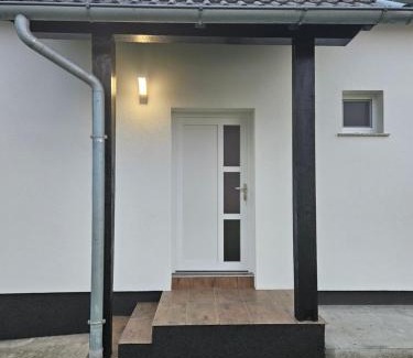 Vocin Apartment | Family-Friendly Stay at Apartman Karla with Great Reviews