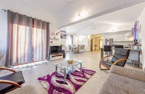 Valtura House | House Klo (11019-K1) - Valtura