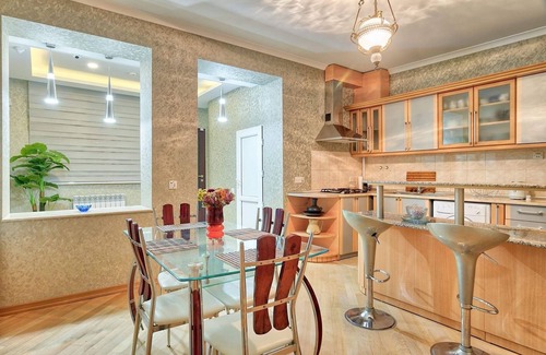Chugureti House | Historic House Steps from Agmashenebeli in Tbilisi