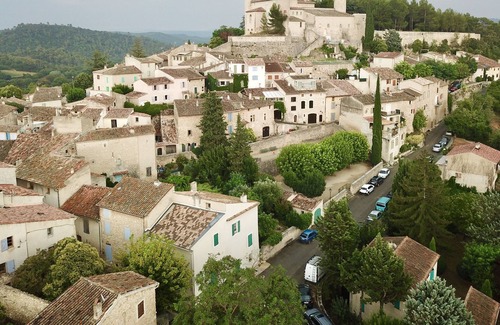 Provence House | Experience House Luberon: Pet-Friendly Oasis Near Aix en Provence