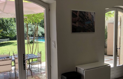 Provence House | Experience House Luberon: Pet-Friendly Oasis Near Aix en Provence
