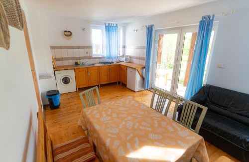 Cisnadioara House | Cozy House Michael: Family-Friendly Stay in Cisnadioara
