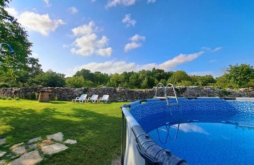 Buzet House | Pet-Friendly House Mlun with Ocean View & Pool Awaits You