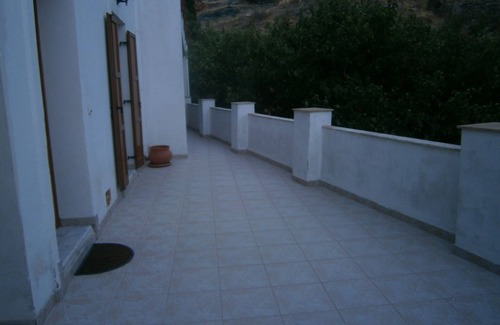 Kapparia Cottage | Discover House Moraki Apartment for Your Next Getaway