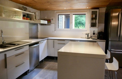 Le Bourg-d'Oisans Ski Chalet | Experience HOUSE'N ALPS: Pet-Friendly Retreat with Breakfast