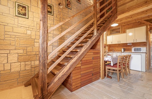 Prem House | Relaxing House Na Meji with Sauna in Pivka, Slovenia