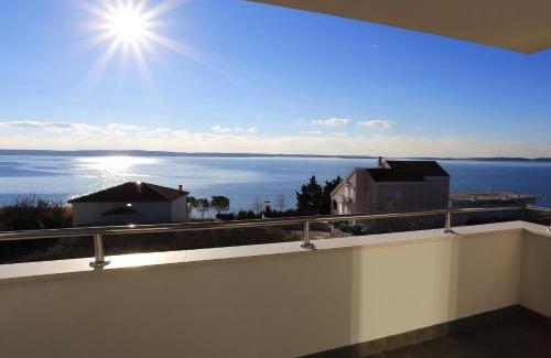 Rtina House | Beachside House Natali: 4-Star Stay with Ocean Views