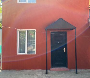 Mtsvane Kontskhi House | Paradise Found: Oceanfront Retreat with Pet-Friendly Comfort
